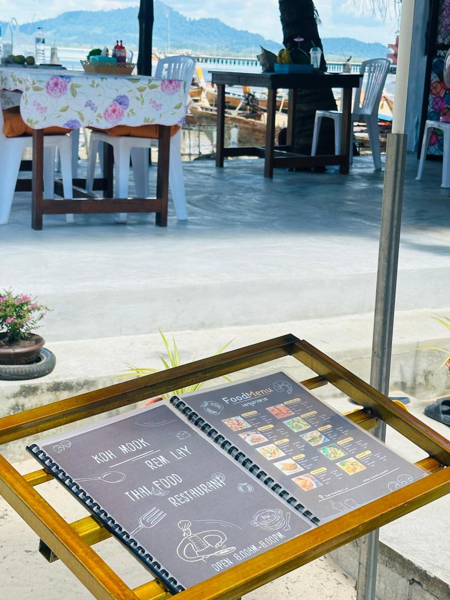 Koh Mook Rem Ley Hotel Trang Buitenkant foto